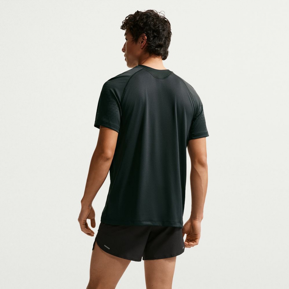 ナイキ メンズ 陸上/ランニングウェア 半袖Tシャツ ストライド Dri-FIT