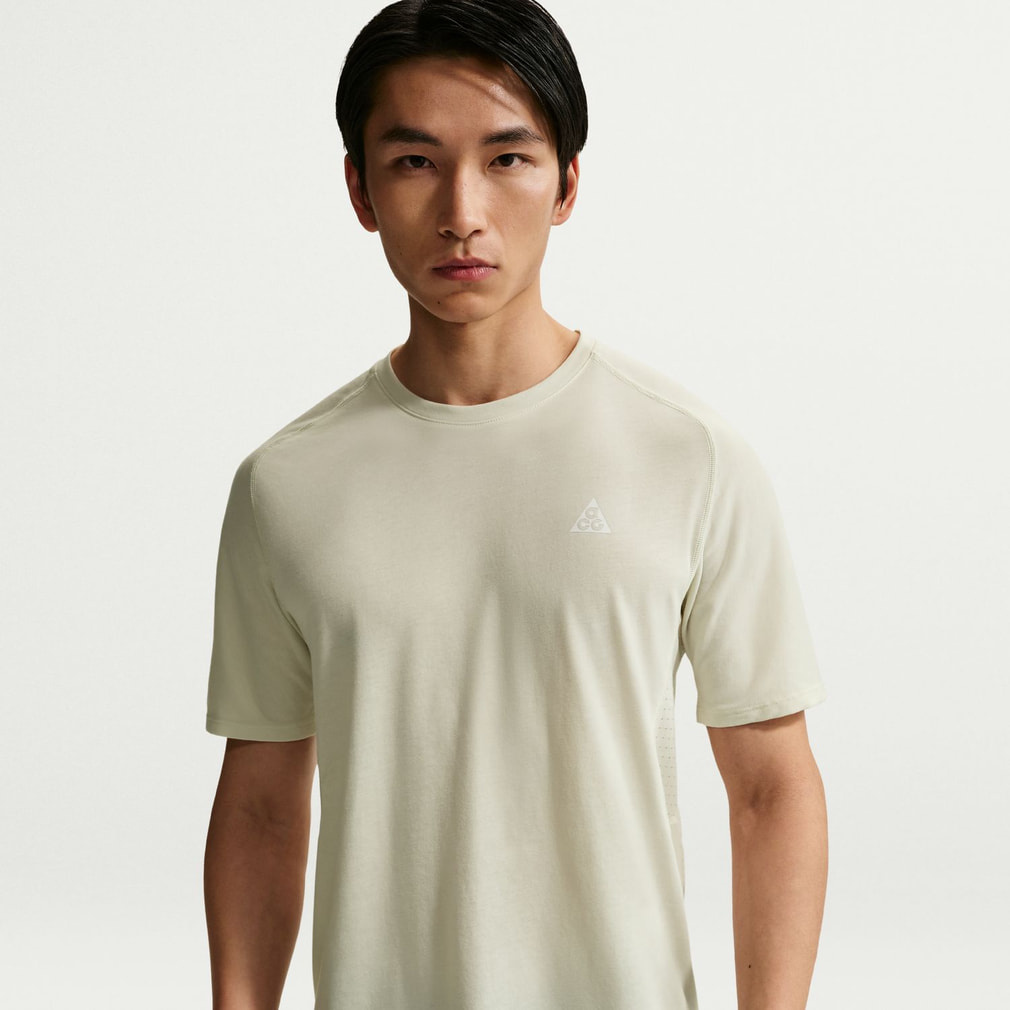 ナイキ メンズ 陸上/ランニングウェア 半袖Tシャツ ACG Solar Chase