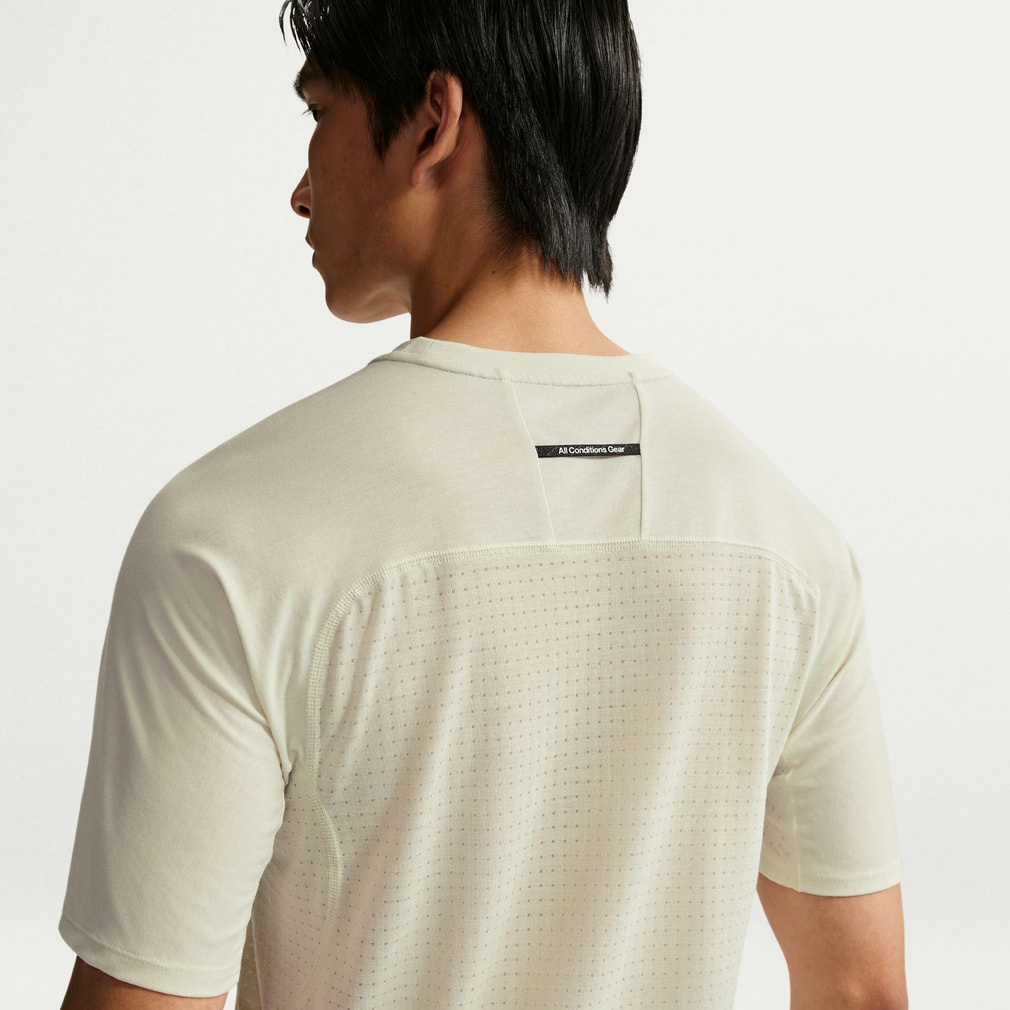 ナイキ メンズ 陸上/ランニングウェア 半袖Tシャツ ACG Solar Chase