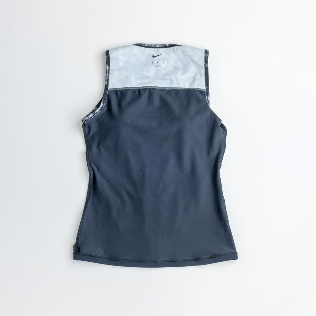 ナイキ レディス 水泳 フィットネス水着 FA25 ジップ付き袖なし