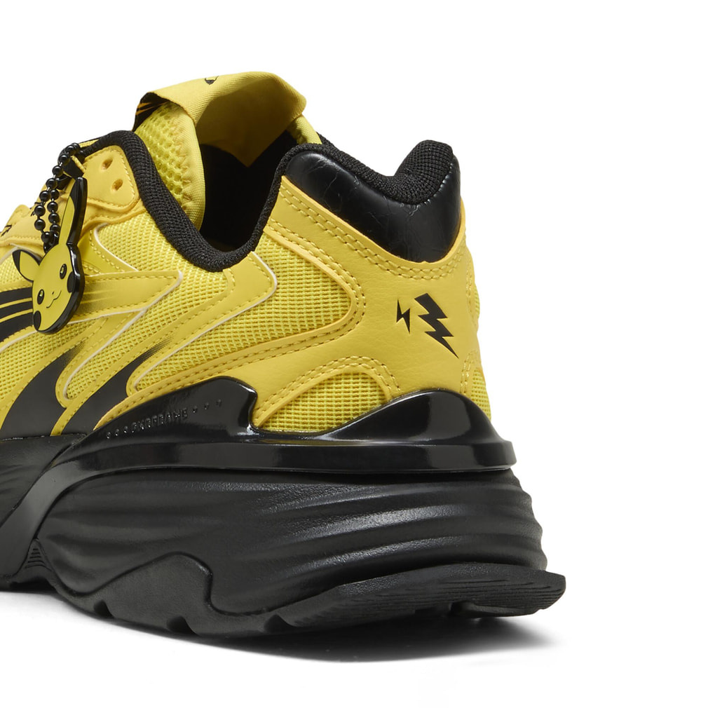 プーマ PUMA × ポケモン ピカチュウ フェード ニトロ スニーカー FADE