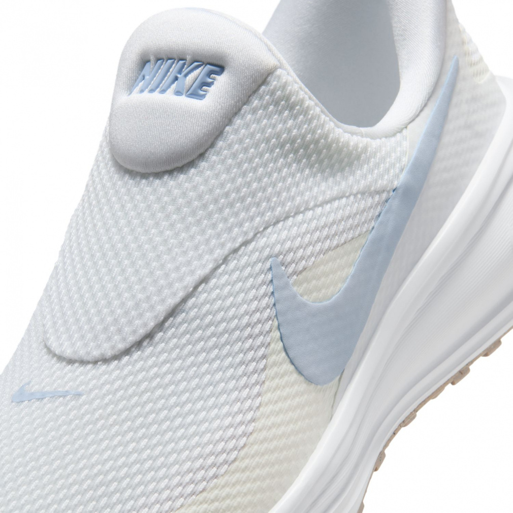 ナイキ ウィメンズ レボリューション 8 イージーオン HQ2415-102