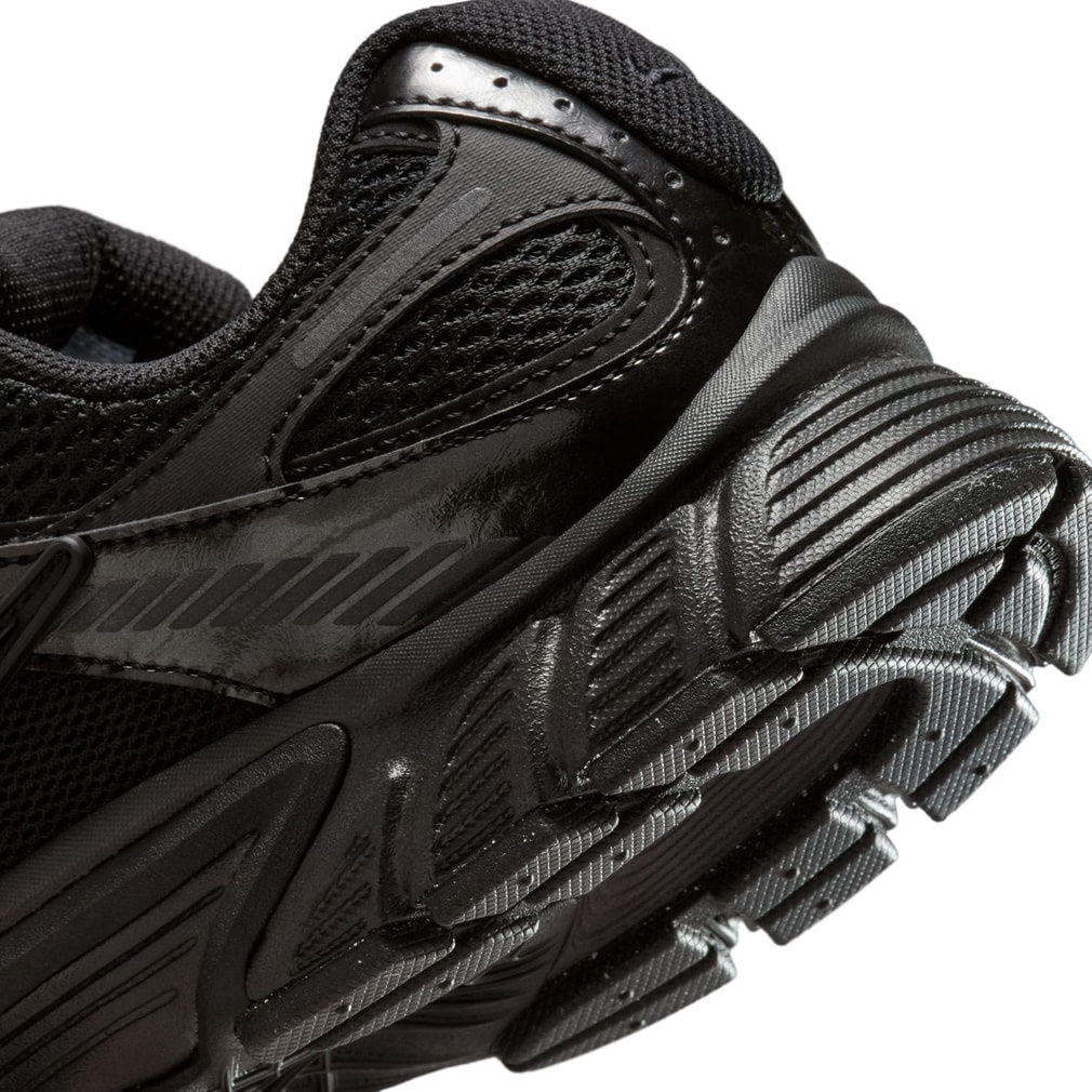 NIKE ナイキ W V5 RNR レディーススニーカー(ウィメンズV5RNR) HQ7901-001 ブラック/ブラック/アンスラサイト NIKE（ナイキ） 送料無料 スニーカー レディース メンズ NIKE V5 RNR