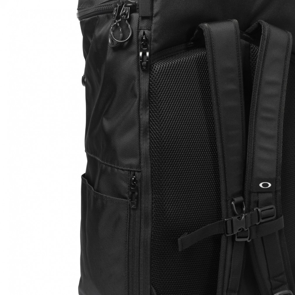 オークリー ENHANCE LT BOXPACK XL 8.0 FW FOS901841 022 ディパック