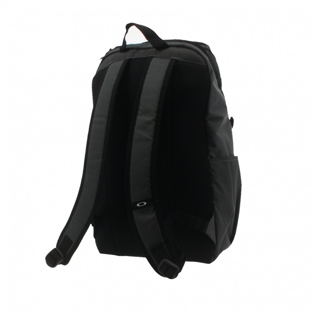 オークリー ESSENTIAL DAY PACK M 9.0 FOS901982 25N ディパック