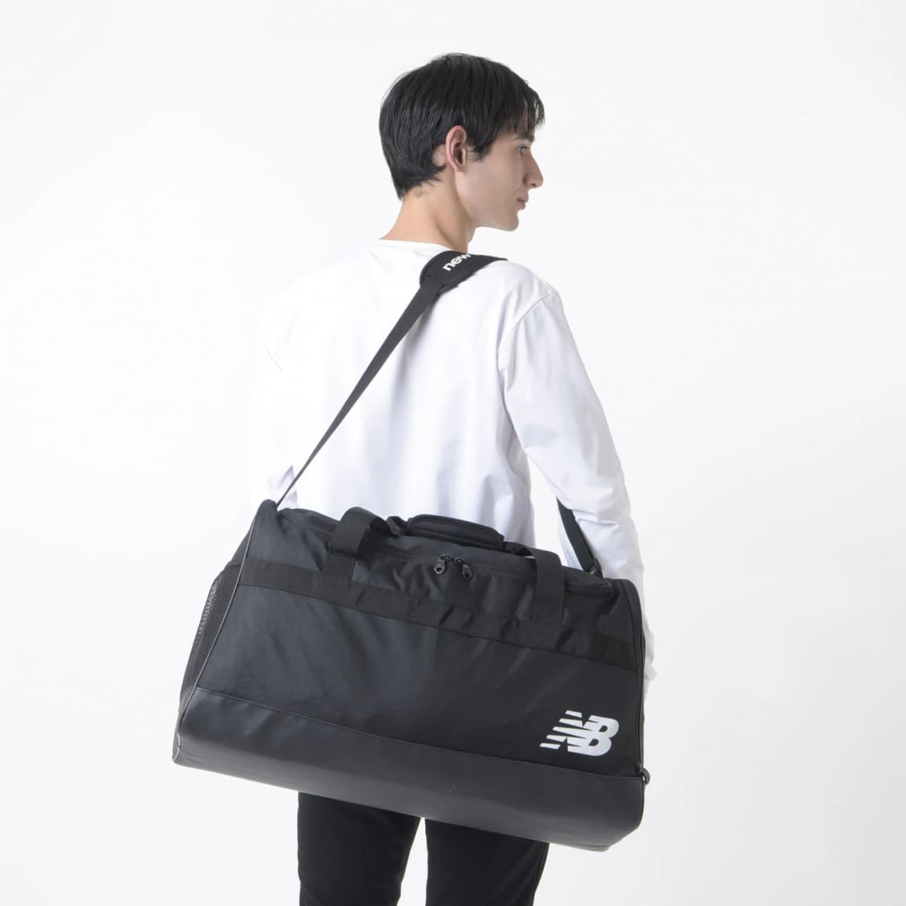 ニューバランス チームダッフルバッグミディアム70L LAB23072 BK ニューバランス チームダッフルバッグミディアム70L LAB23072 BK