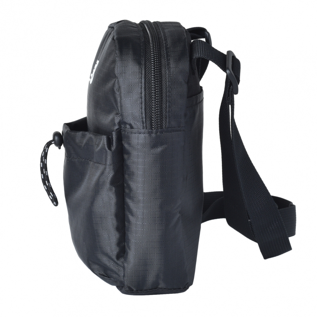 ニューバランス Essentials スリングバッグ LAB51901 BK ショルダー