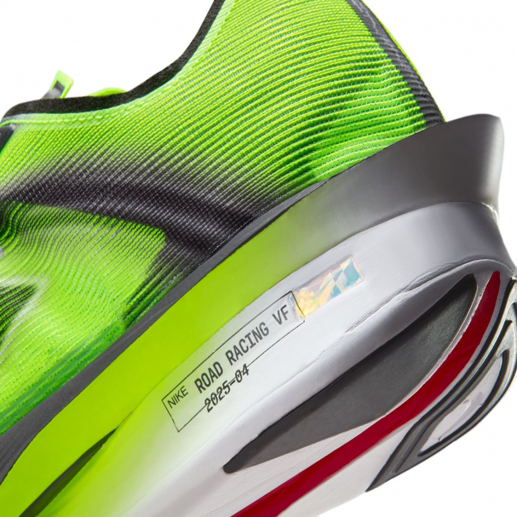 ナイキ VAPORFLY 4 ヴェイパーフライ 4 ズームX ヴェイパーフライ