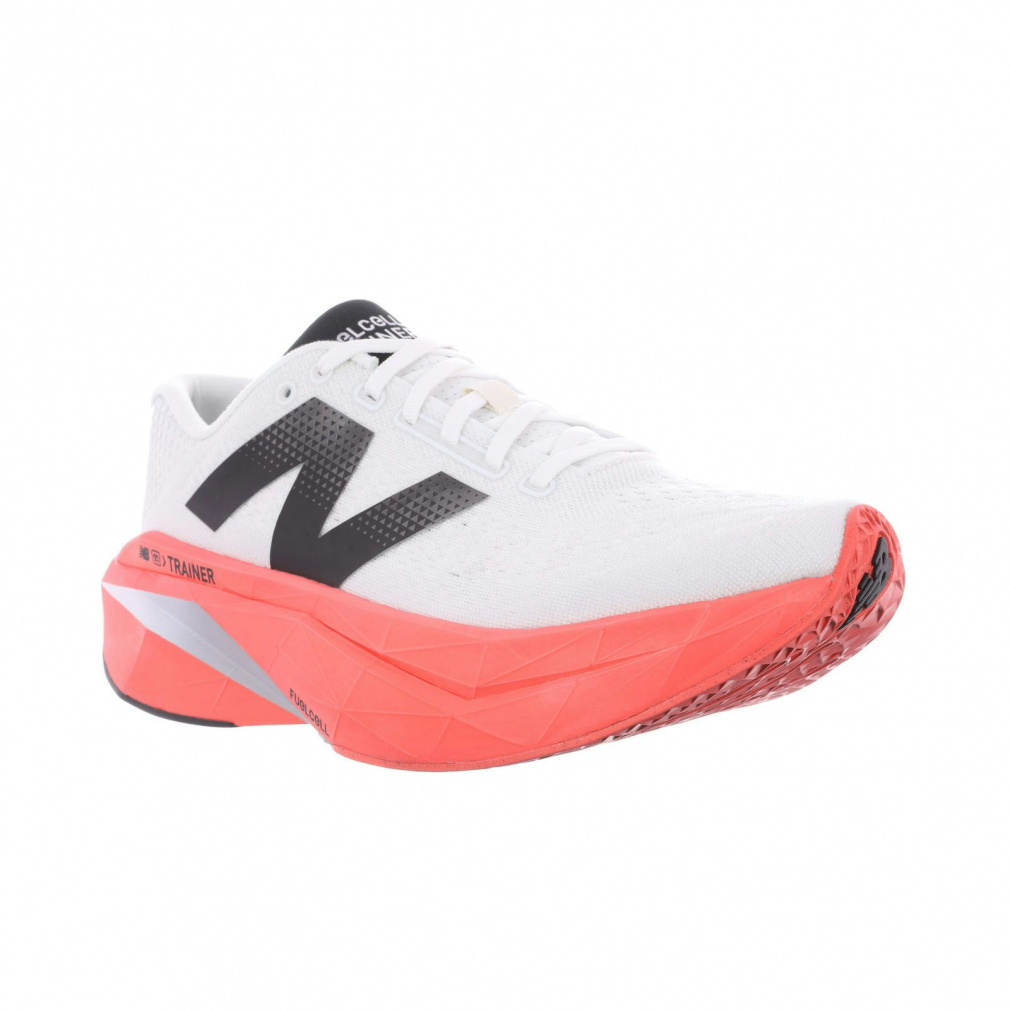 ニューバランス FuelCell SuperComp Trainer v3 フューエルセル