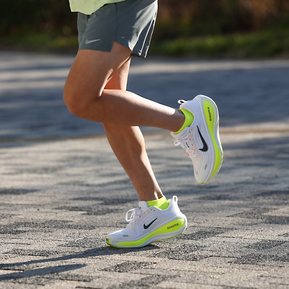 ナイキ スポーツデポ・アルペン限定カラー VOMERO PLUS ズーム ボメロ