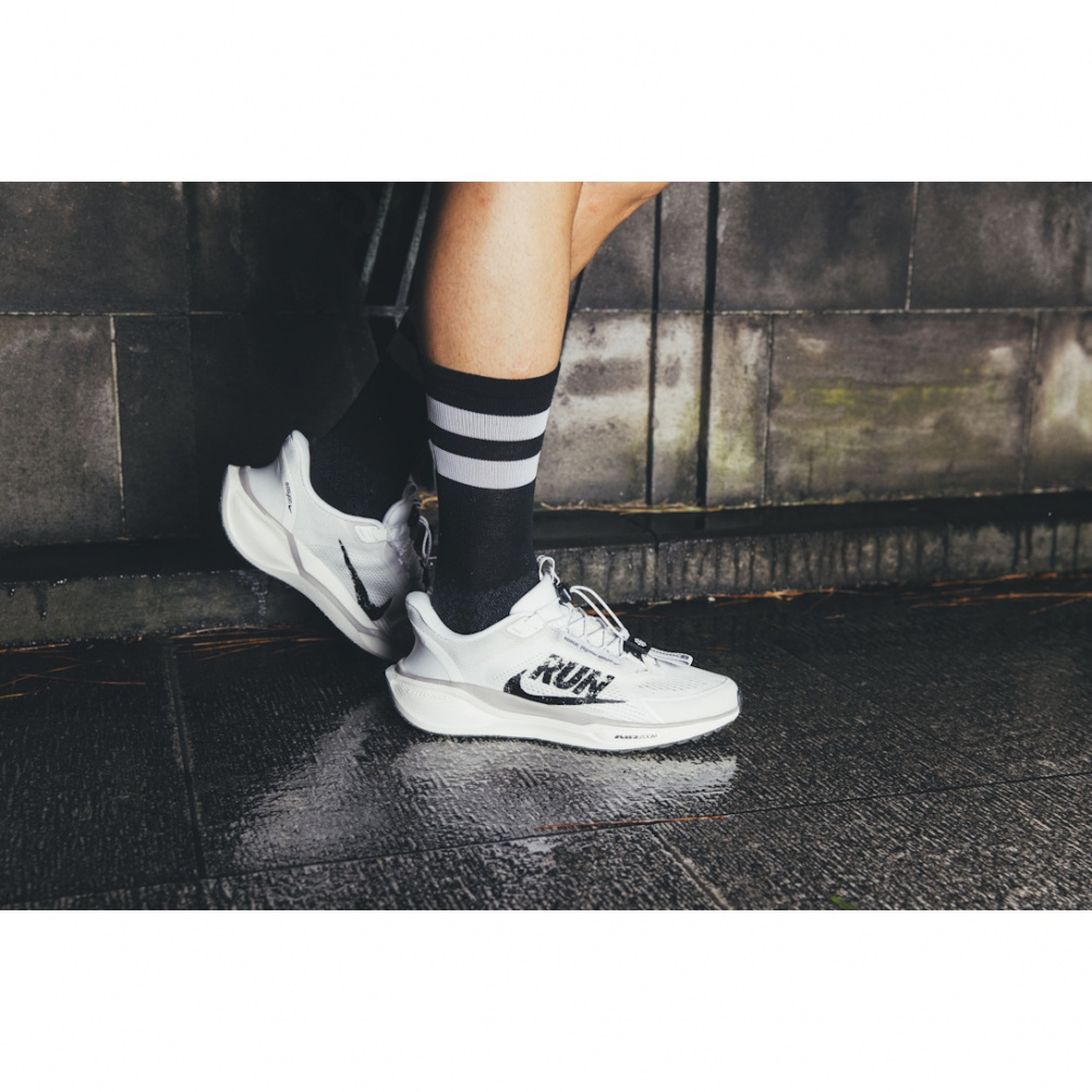 ナイキ PEGASUS EASYON エアズーム ペガサス イージーオン NIKE CASUAL