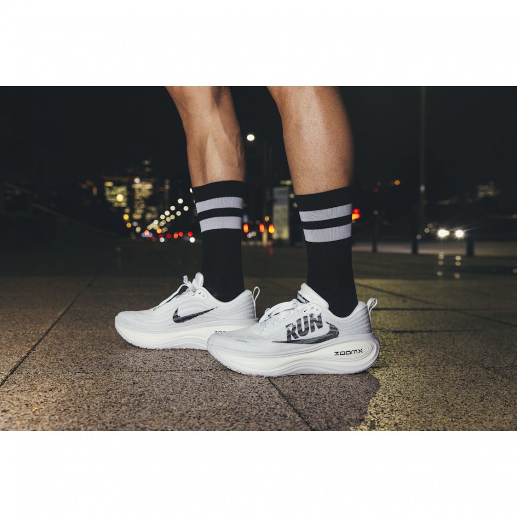 最終値下げNike ZoomX ボメロプラス アルペン限定カラー26.5cm Nike ZoomX ボメロプラス アルペン限定カラ 26.5cm - メルカリ