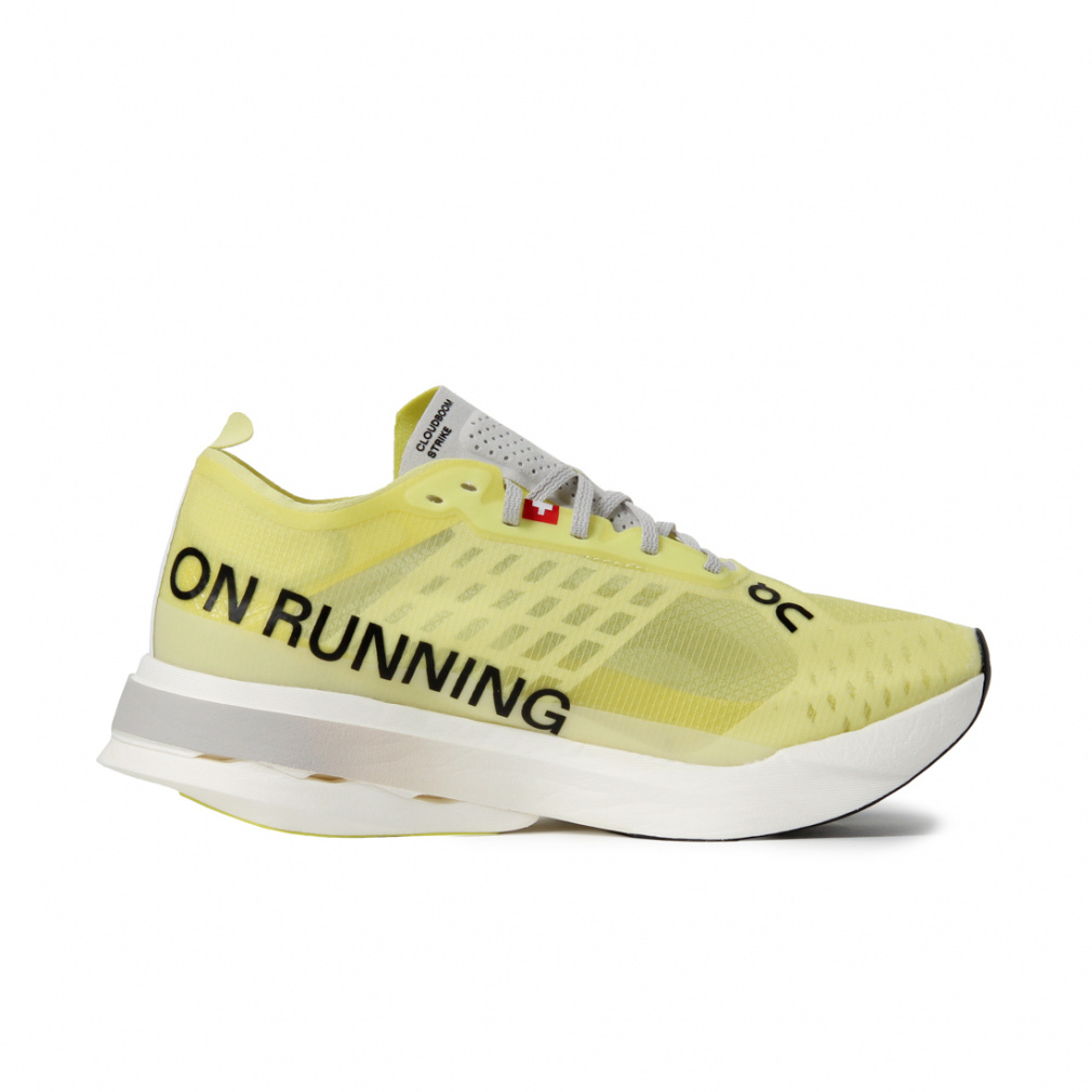 オン Cloudboom Strike クラウドブーム ストライク WE30473331