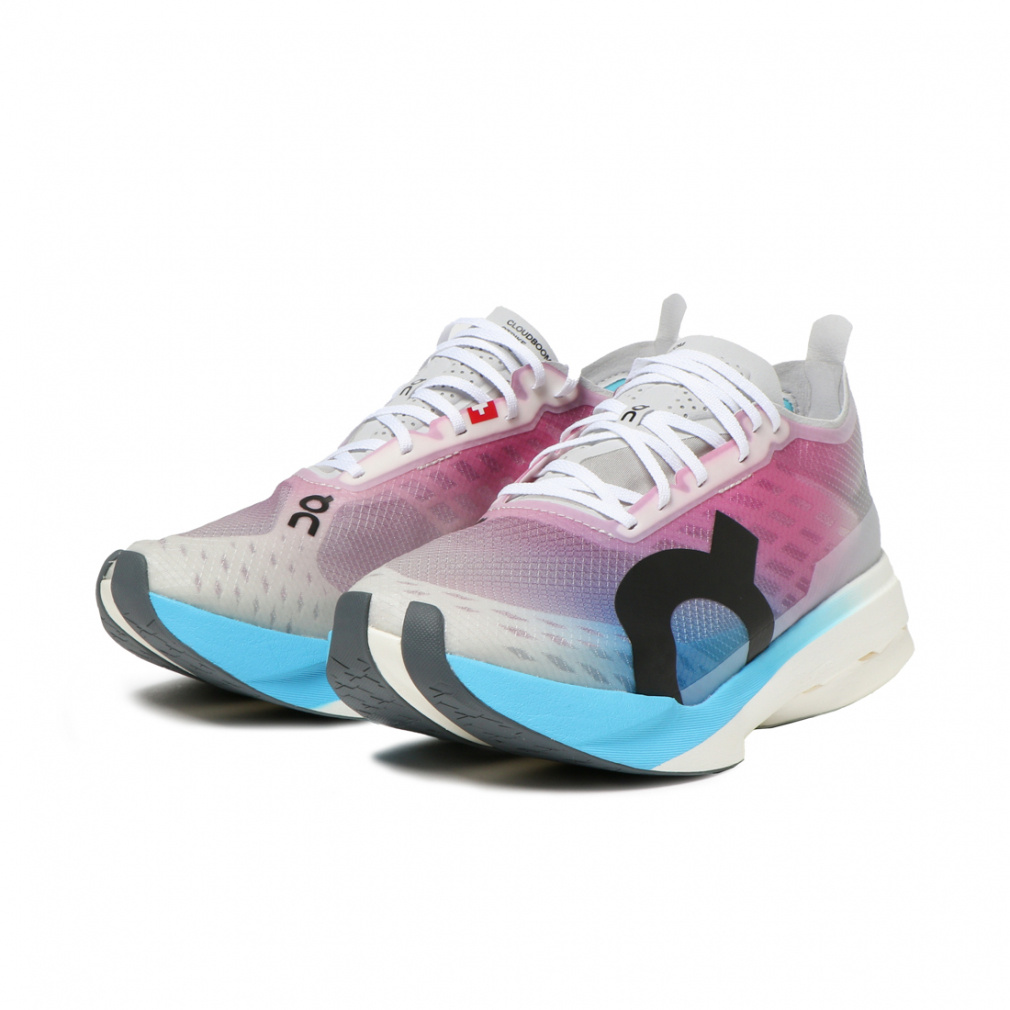 オン Cloudboom Strike クラウドブーム ストライク WE30473195