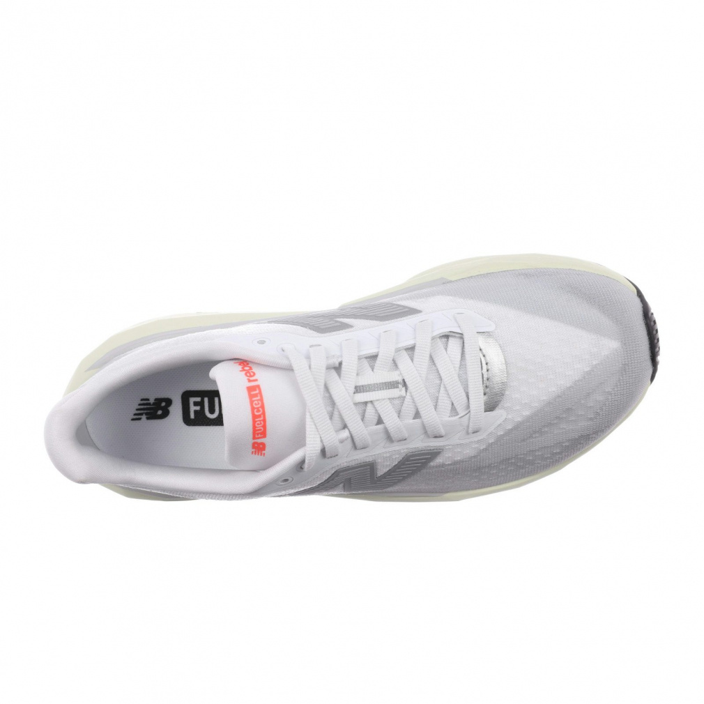 ニューバランス FuelCell Rebel v5 フューエルセル レベル v5 WFCXLD5