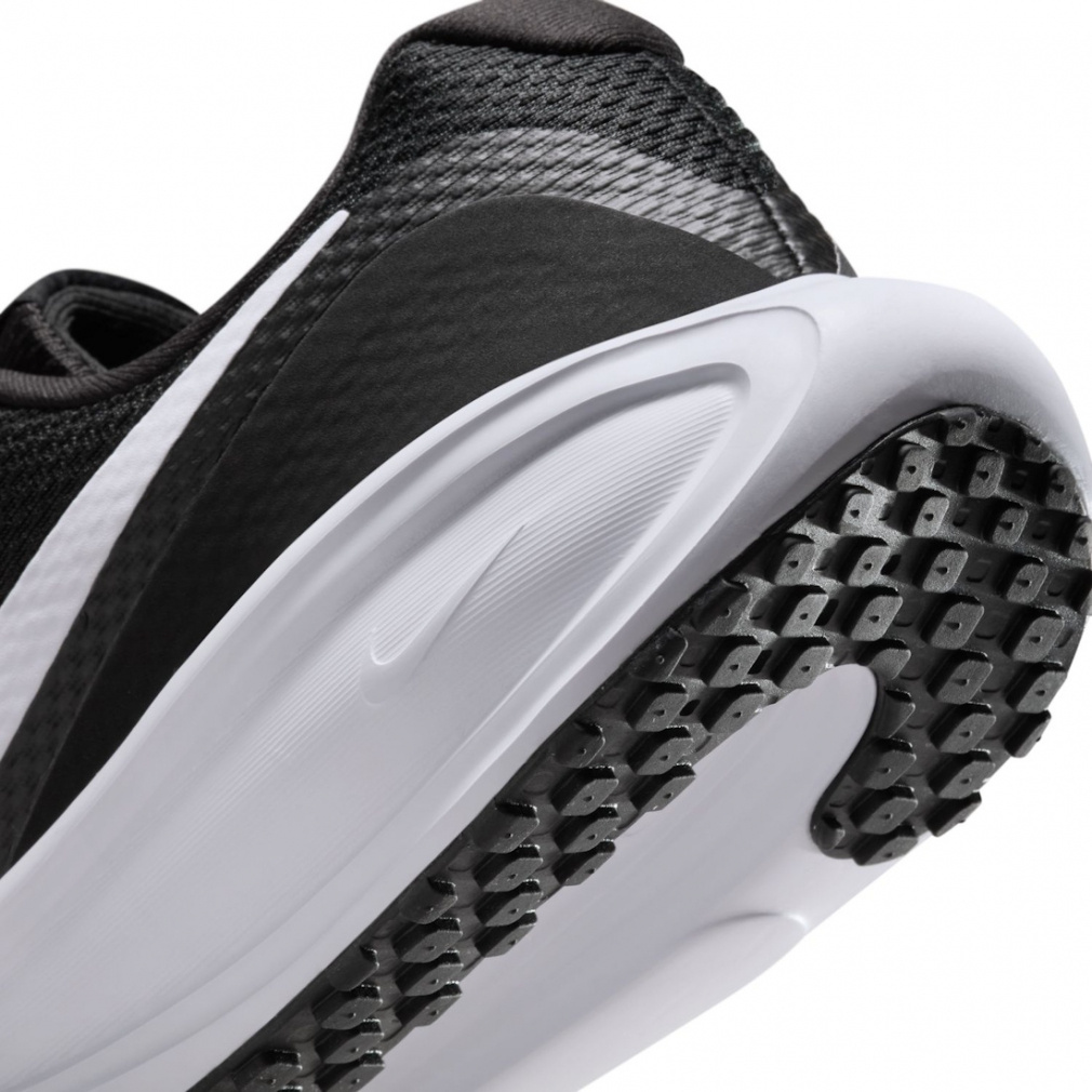 ナイキ ウィメンズ REVOLUTION 8 レボリューション 8 ワイド HQ1995