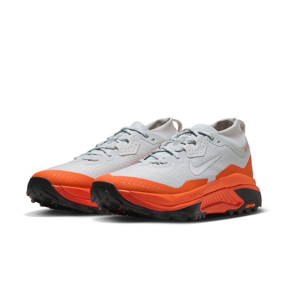 NIKEトレイルランニングシューズ グレー/イエロー/オレンジ26.0 ナイキ ACG ゼガマ トレイル GORE-TEX IO7932-001 メンズ 陸上