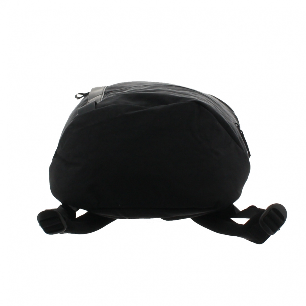 クローム CAMDEN 16L BACKPACK BG382BK バイシクル バックパック