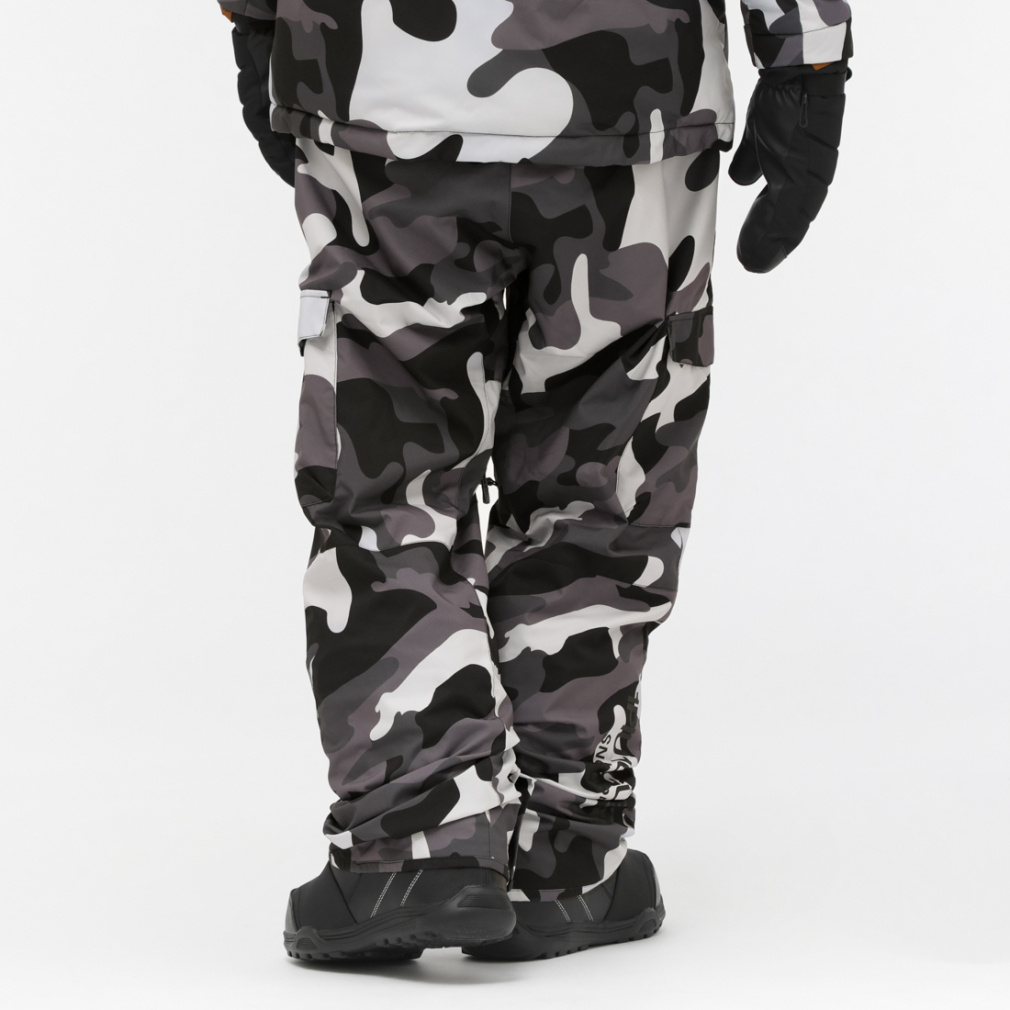 ウノピゥウノウグァーレトレリラックス メンズ スノーボード パンツ