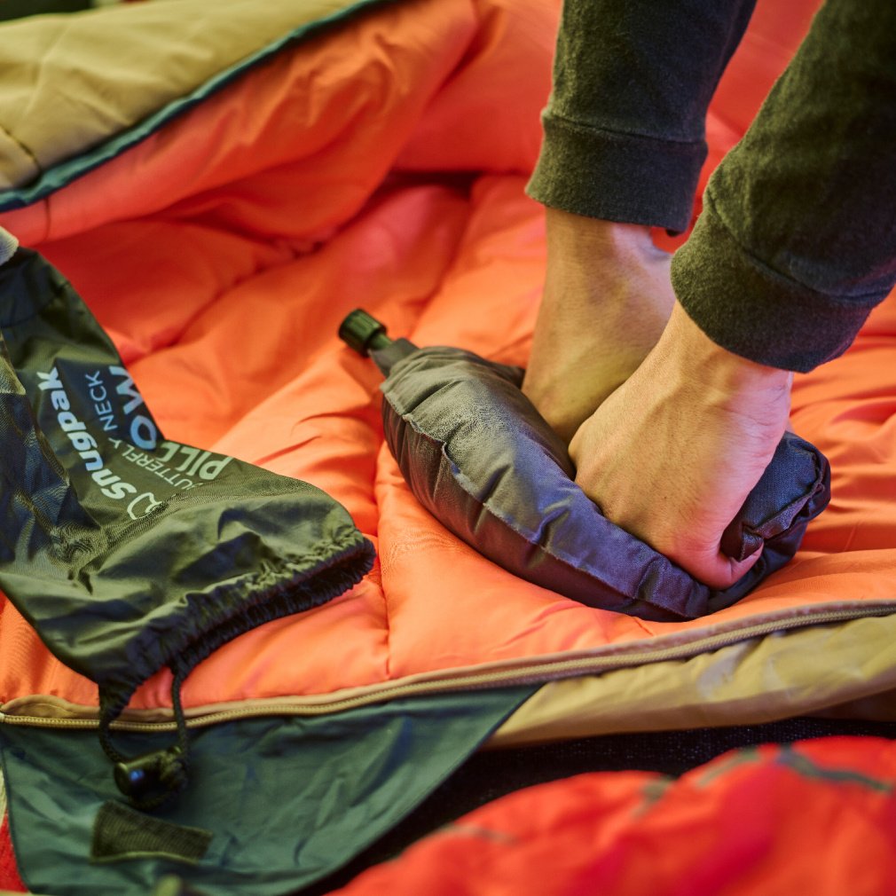 タイムセール☆激レア SNUGPAK 50th別注スノーケル beaver バタフライネックピロー｜Alpen Online