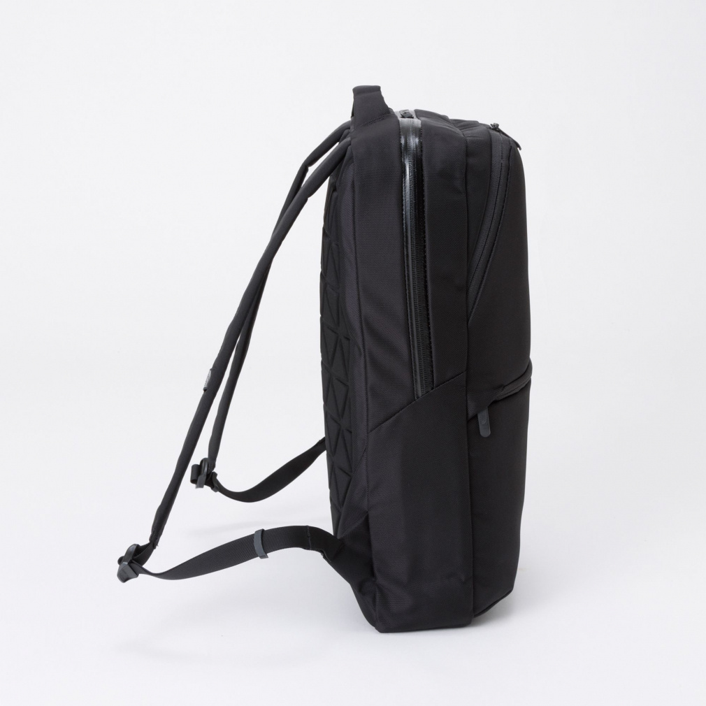 【美品】THE NORTH FACE シャトル2WAYデイパック　ブラック ザ ノースフェイス ビジネスデイパック シャトルデイパック NM82329