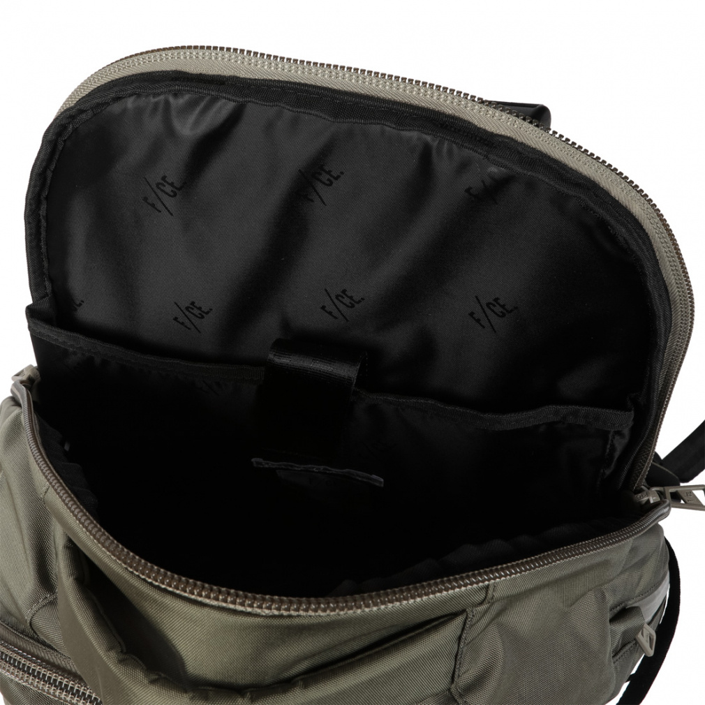 エフシーイー ROBIC DAYTRIP BP 31L SAGE OLIVE FRN30241B