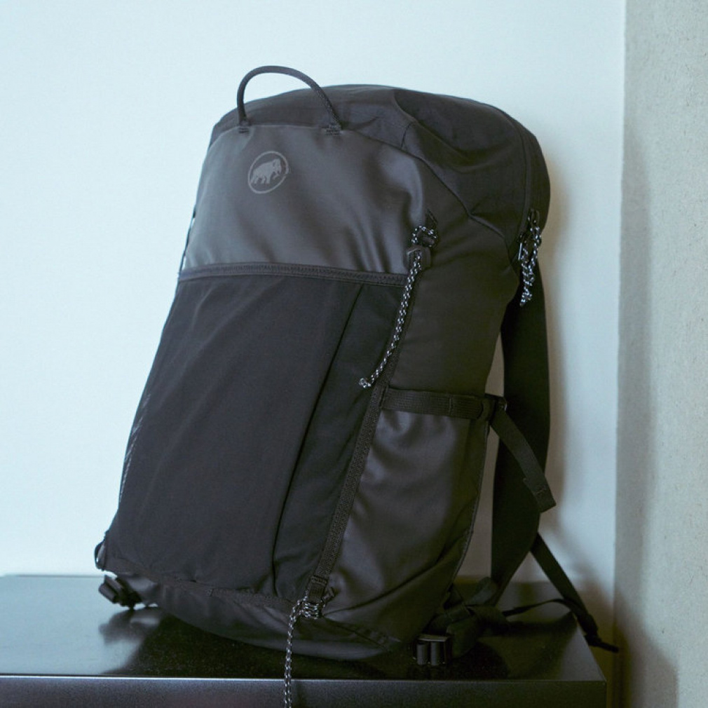 2025秋冬 マムート アルト22 22L black 2570-00300 0001 トレッキング