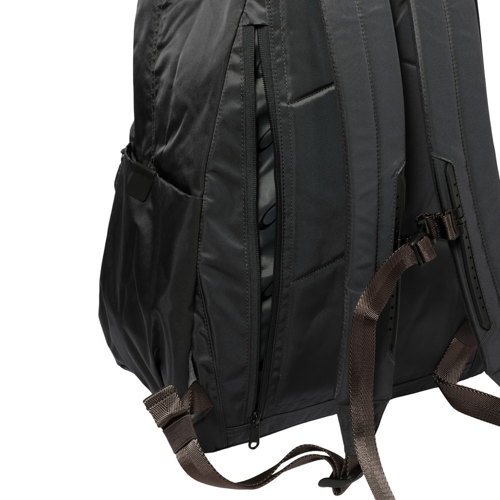 オークリー FGL BACKPACK L 10.0 25L ブラック FOS902373 01N