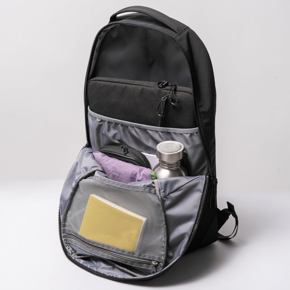 ディーオーディー シュットリップリュックサック(22) 22L BLACK BA236