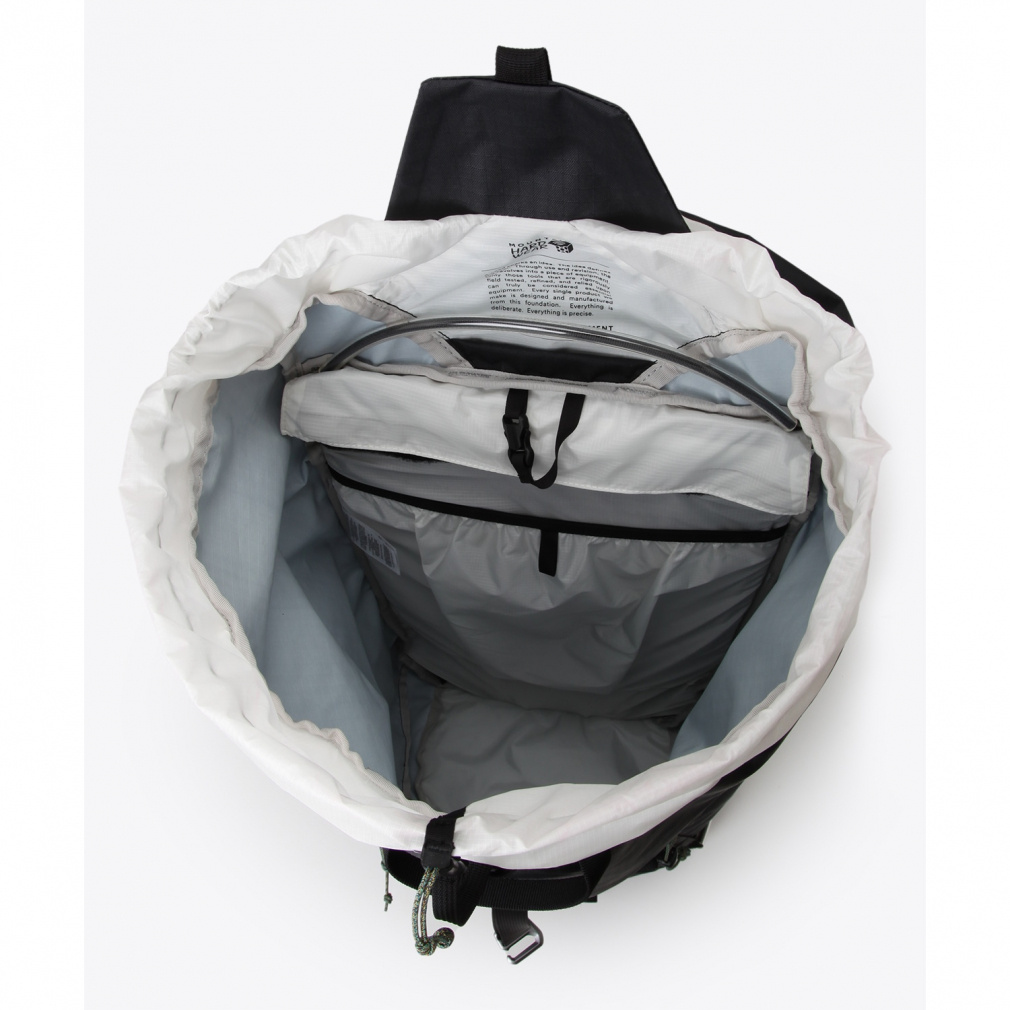 2025春夏 マウンテンハードウェア スクランブラー35 35L Black OU7622