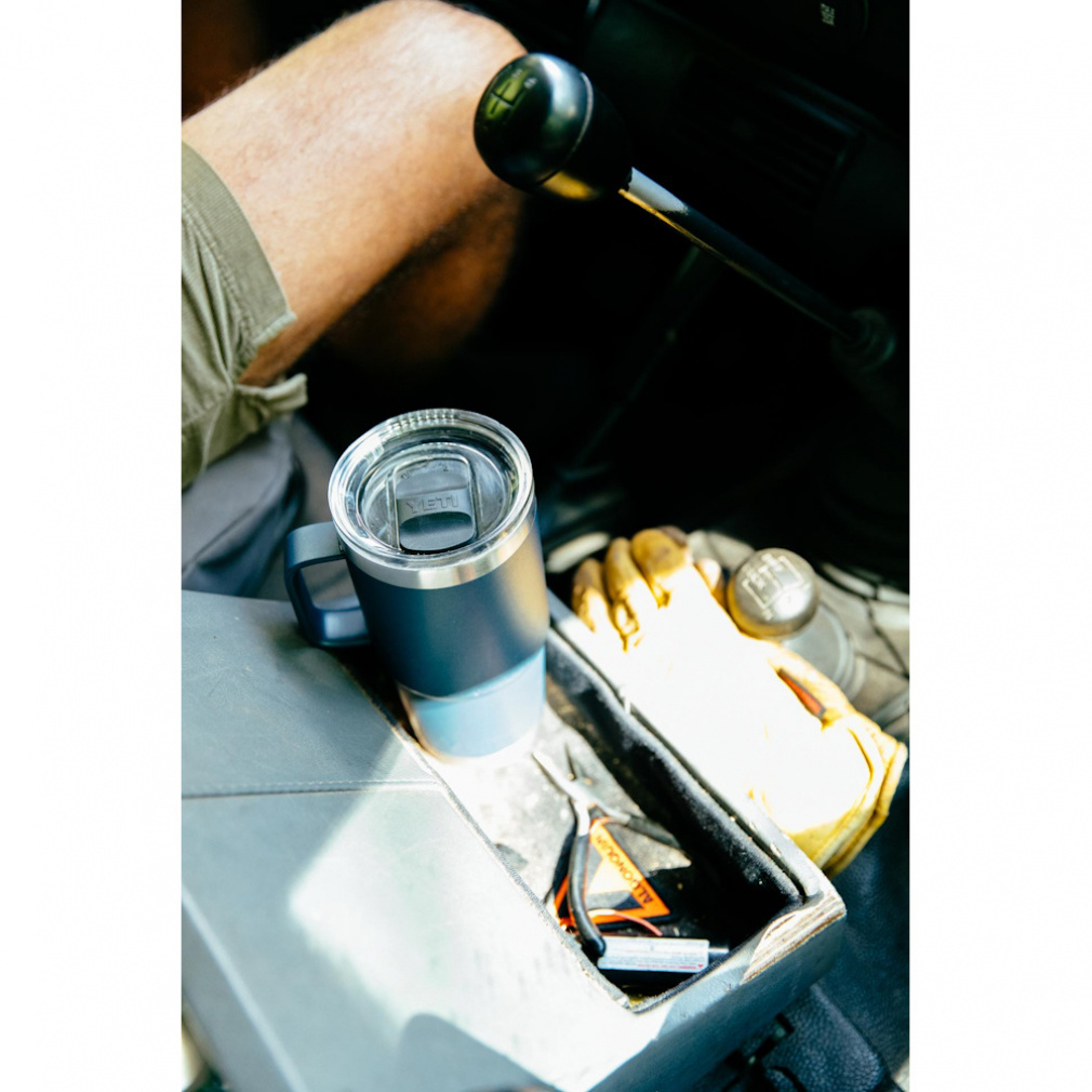 イエティ 20 oz TRAVEL MUG 210715 02279 キャンプ 食器 マグ カップ