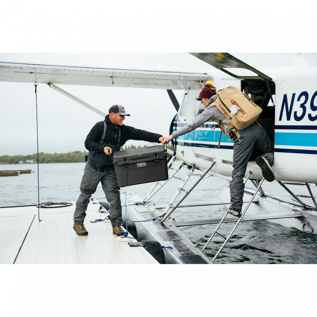 イエティ TUNDRA 45 100451 60000 キャンプ ハードクーラー : CHARCOAL