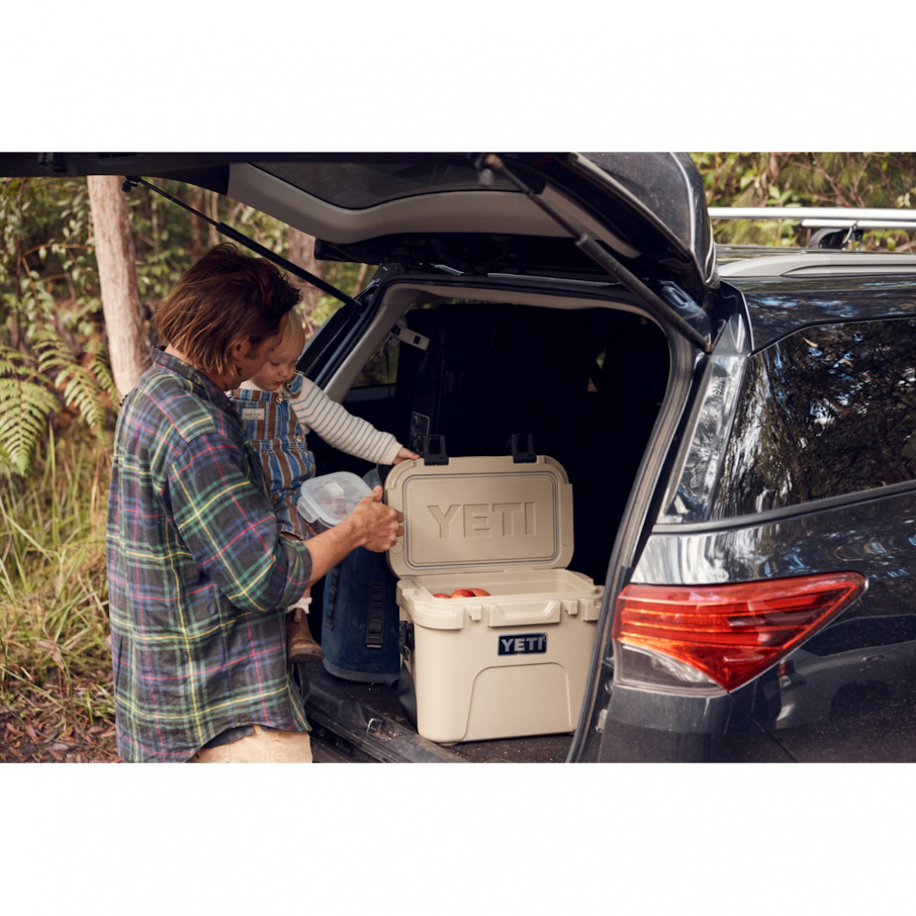 イエティ ROADIE 15 100330 10000 キャンプ ハードクーラー : TAN Yeti