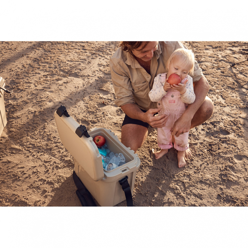 イエティ ROADIE 15 100330 10000 キャンプ ハードクーラー : TAN Yeti