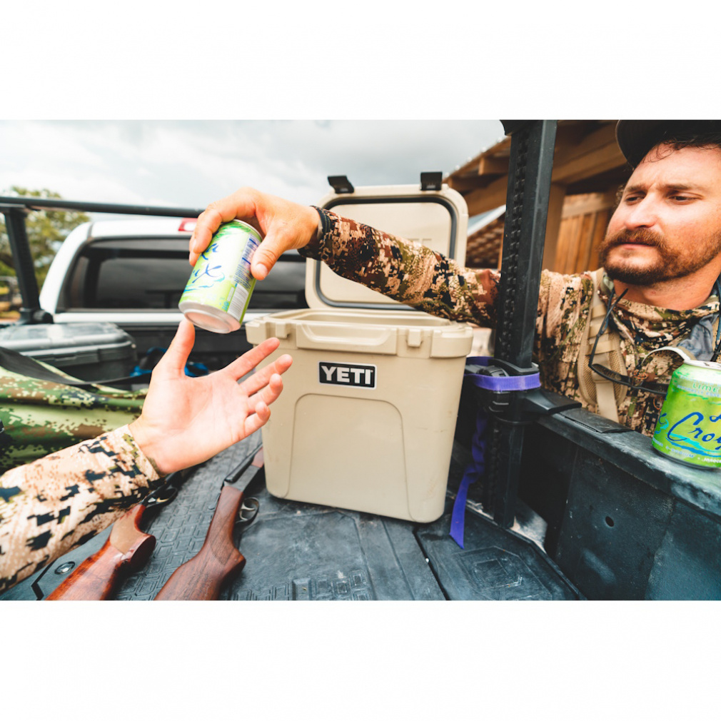 イエティ ROADIE 24 2.0 100222 00002 キャンプ ハードクーラー : TAN