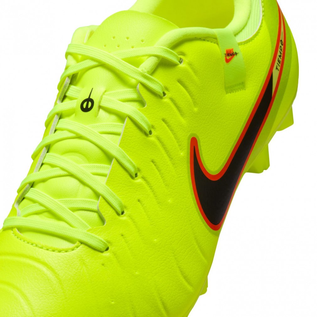 ナイキ TIEMPO LEGEND 10 ACADEMY ティエンポ レジェンド 10