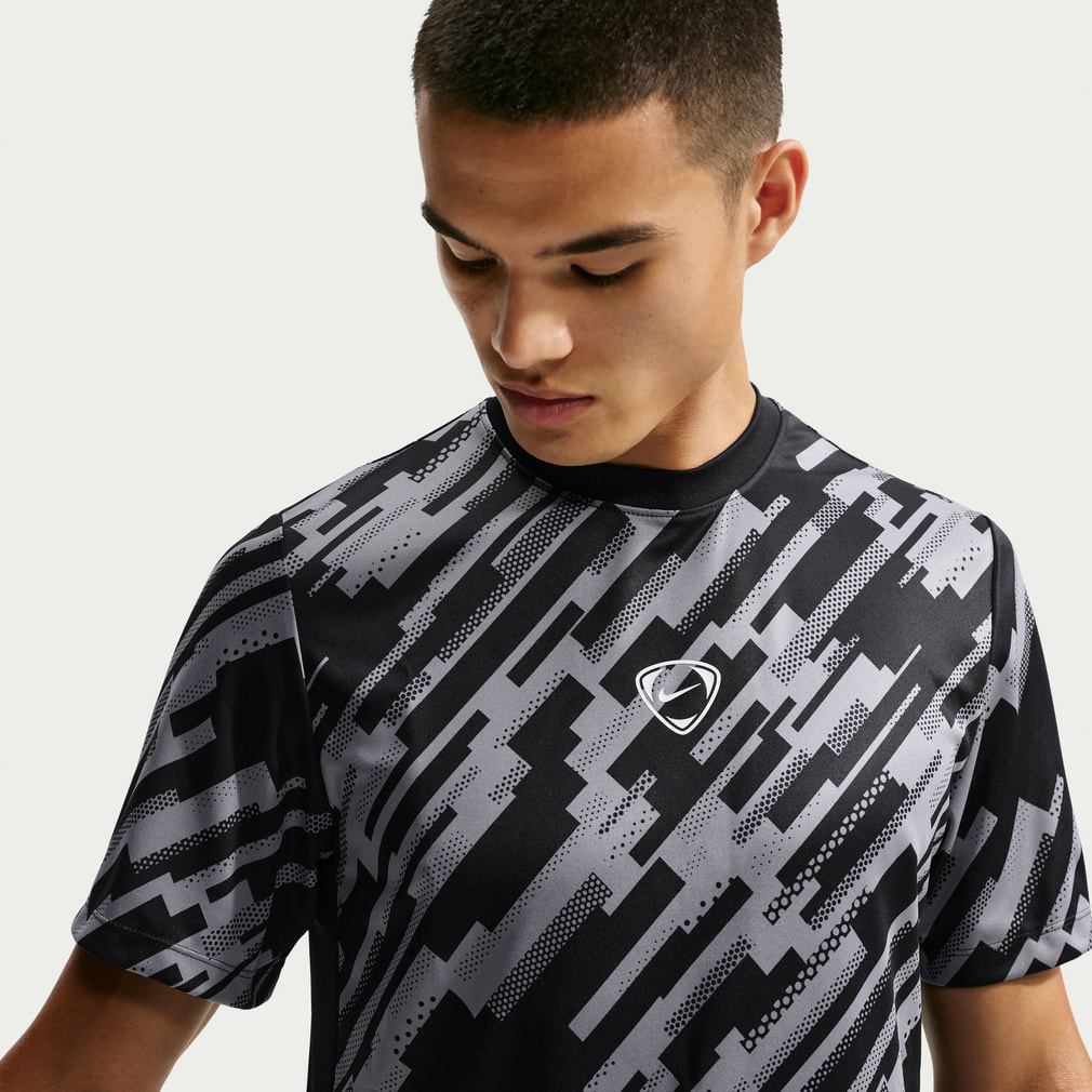 ナイキ メンズ サッカー/フットサル 半袖シャツ アカデミー+ Dri-FIT