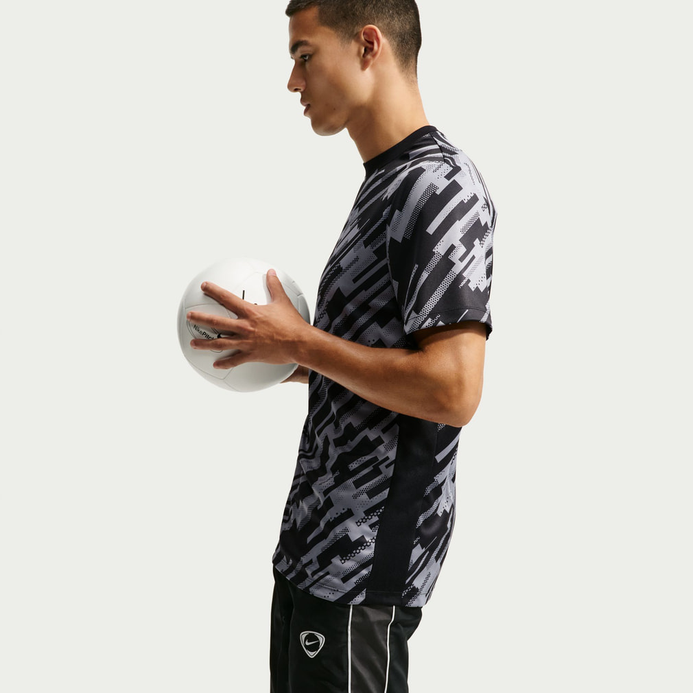ナイキ メンズ サッカー/フットサル 半袖シャツ アカデミー+ Dri-FIT