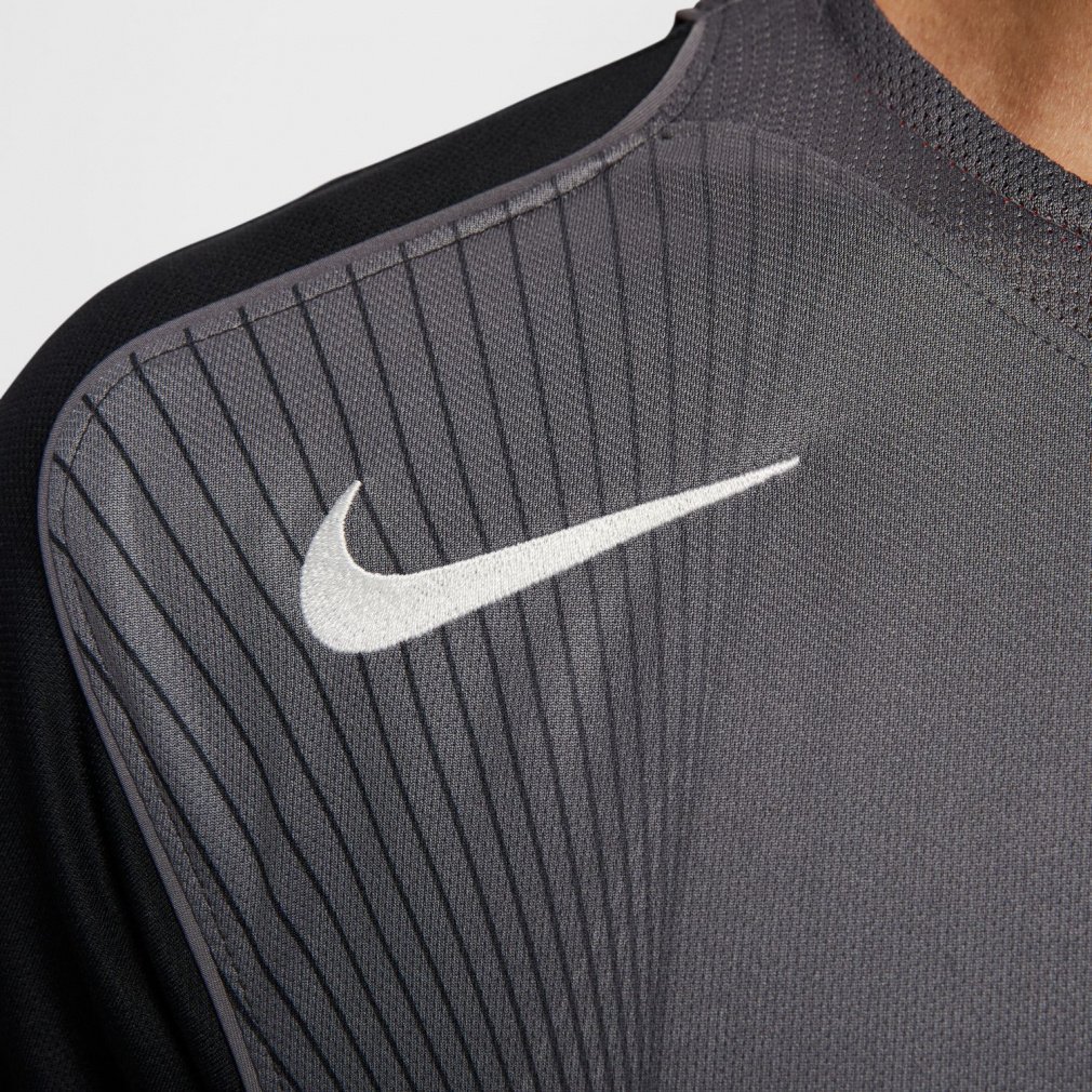 トータル 90 Dri-FIT ショートスリーブ サッカーユニフォーム｜Alpen