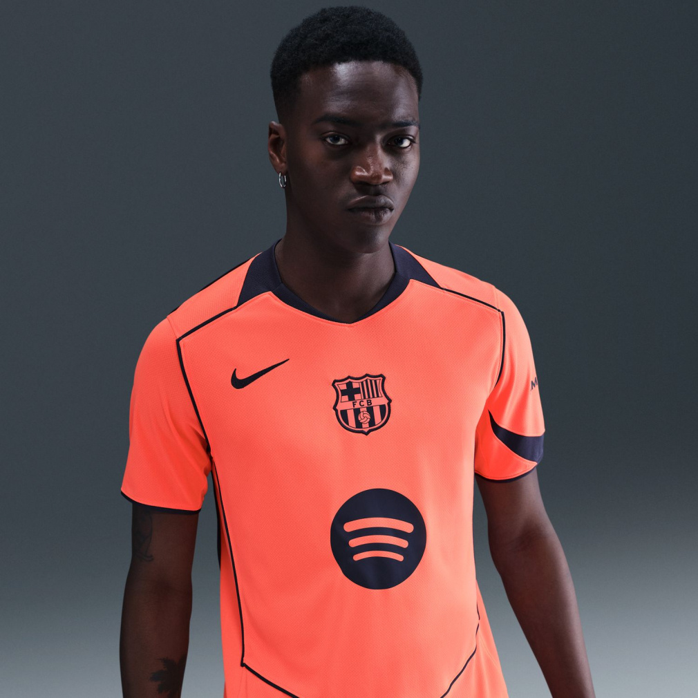 バルセロナユニフォーム　25/26バルデ FCバルセロナ 2025/26 スタジアム サード Dri-FIT サッカー