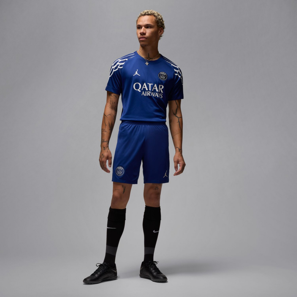 パリ サンジェルマン (PSG) 2025 スタジアム フォース