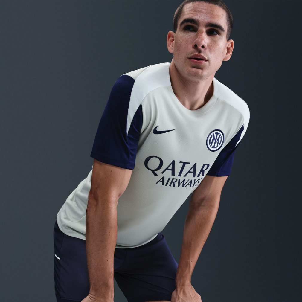 インテル ストライク Dri-FIT サッカー ショートスリーブ トップ