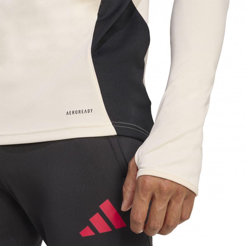 リバプールFC ティロ 25 コンペティション トレーニング