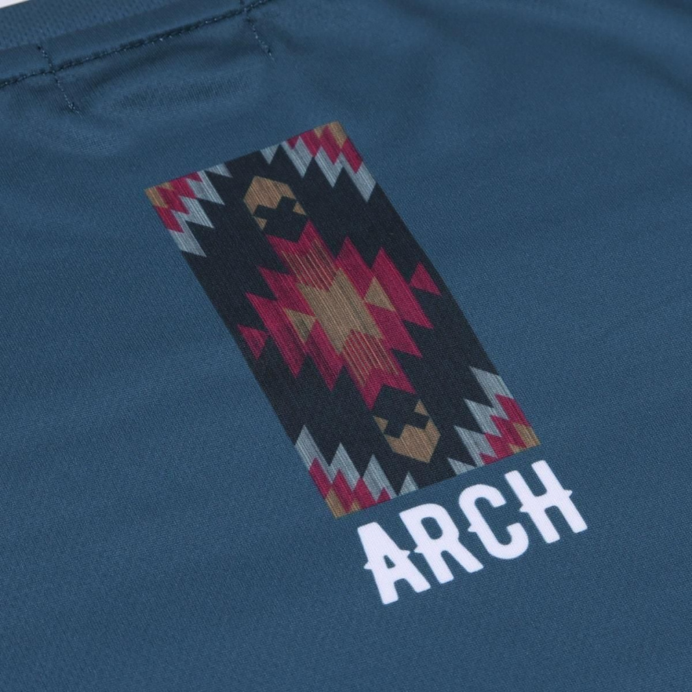 アーチ メンズ レディス バスケットボール 半袖Tシャツ native pattern