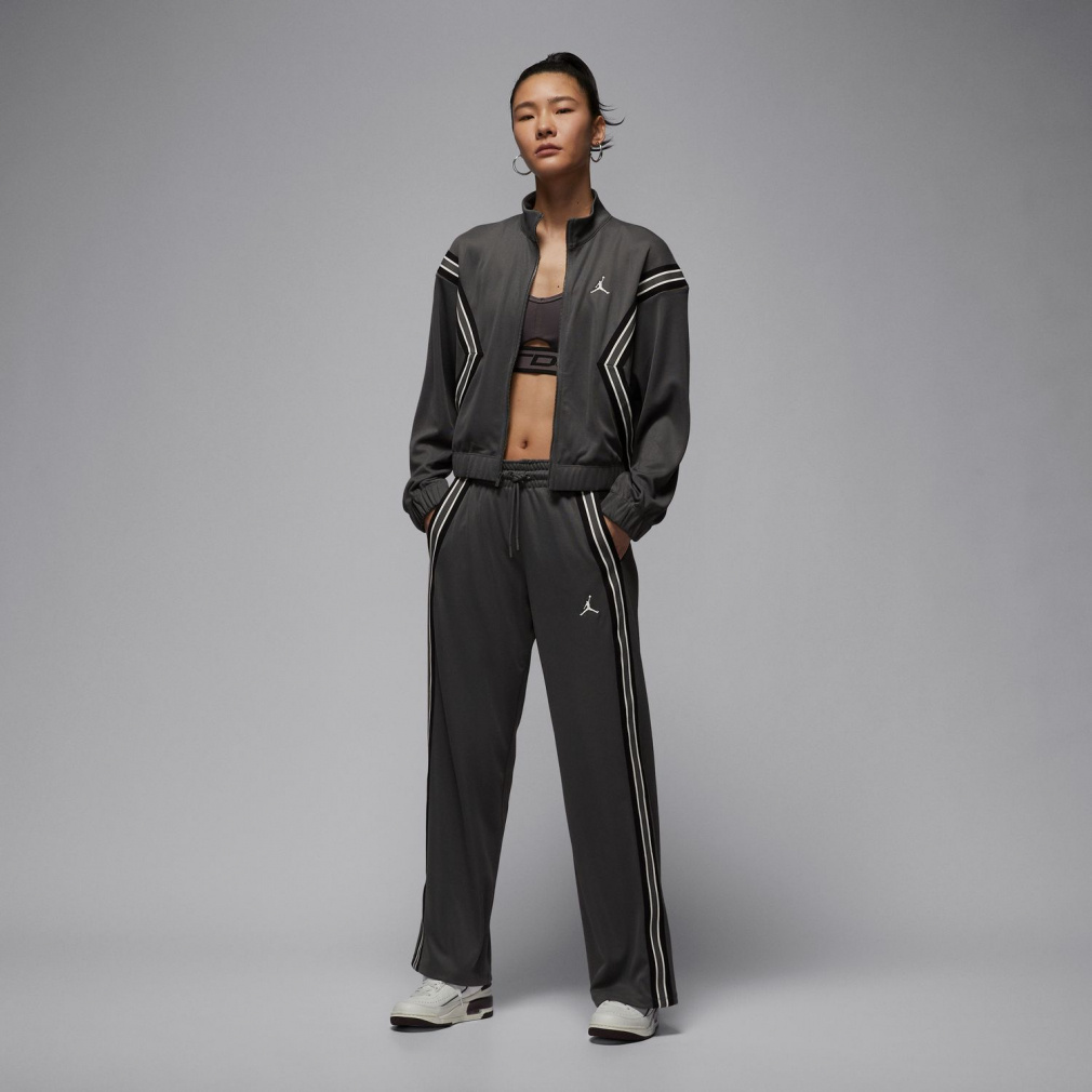 【完売品】Jordan ブルックリンジャージ　XS ジョーダン レディス バスケットボール ウインドブレーカー