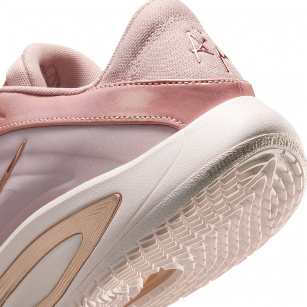 ナイキ A ONE EP エイジャ ウィルソン バスケットボールシューズ