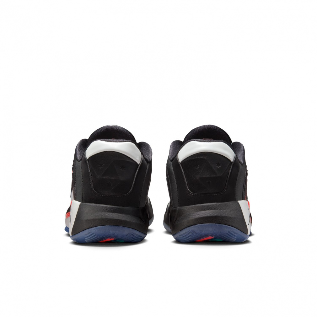 Luka 4 bloodline バスケットボールシューズ Luka 4 'Bloodline' Older Kids' Basketball Shoes. Nike ID