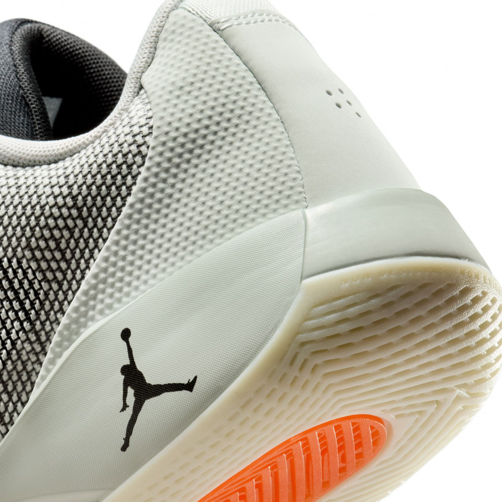 ジョーダン LUKA.77 Gone Camping ルカ .77 Gone Camping PF HF0819