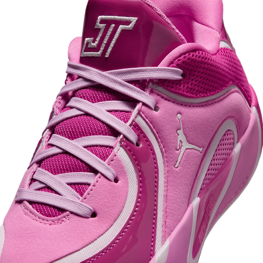 バスケットシューズ　NIKE テイタム4 21.5センチ　ピンク　新作 ジョーダン TATUM 4 GS テイタム4 GS HQ4611-601 ジェイソン・テイタム