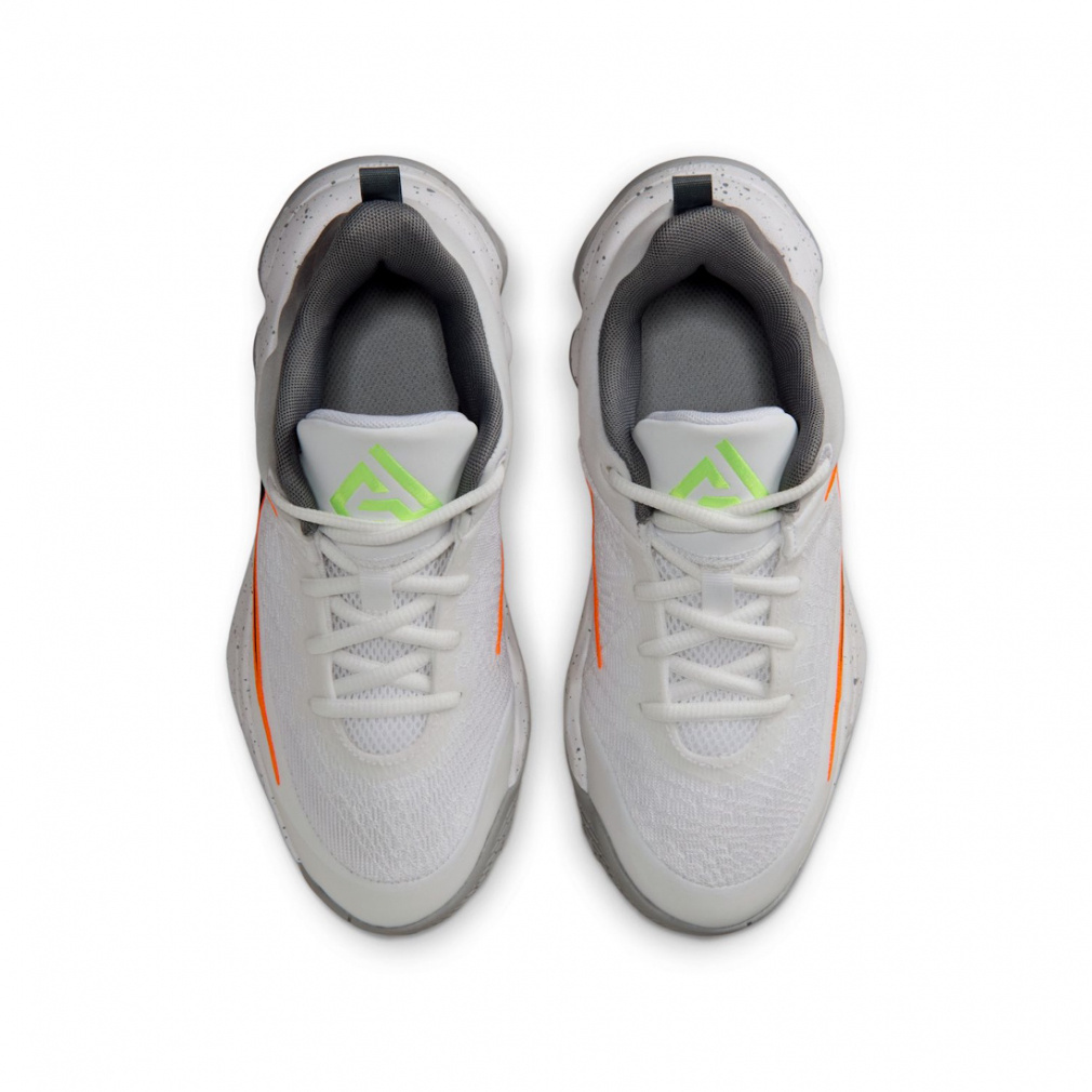 ナイキ ヤニス イモータリティ 4 GS IH7664-101 ヤニス・アデトクンボ